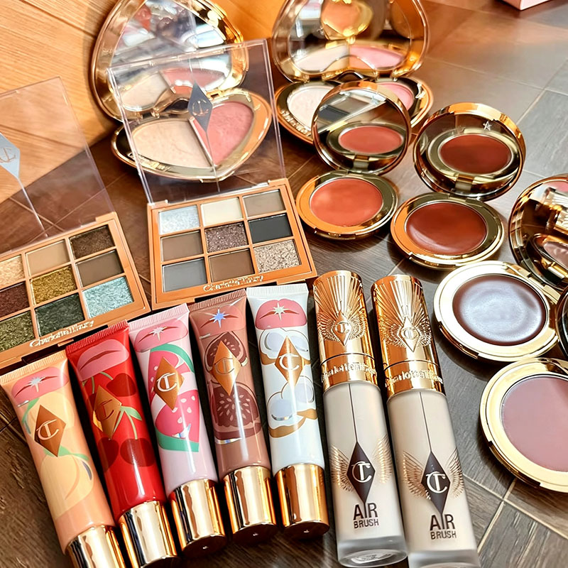 Ombretto di Lusso CT Brand, 9  - Luxury Skincare And Makeup Brands recensione e prezzo